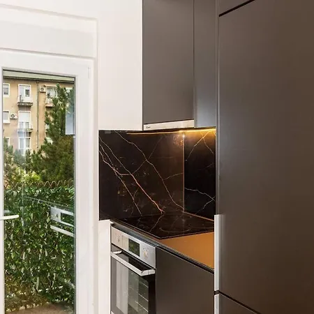 Royalux Kennedy Residences 아파트 베오그라드