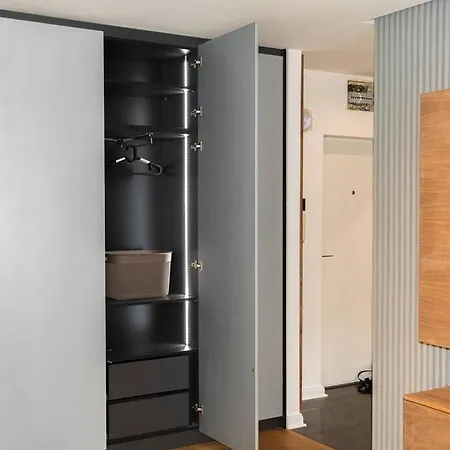 Royalux Kennedy Residences Apartman *